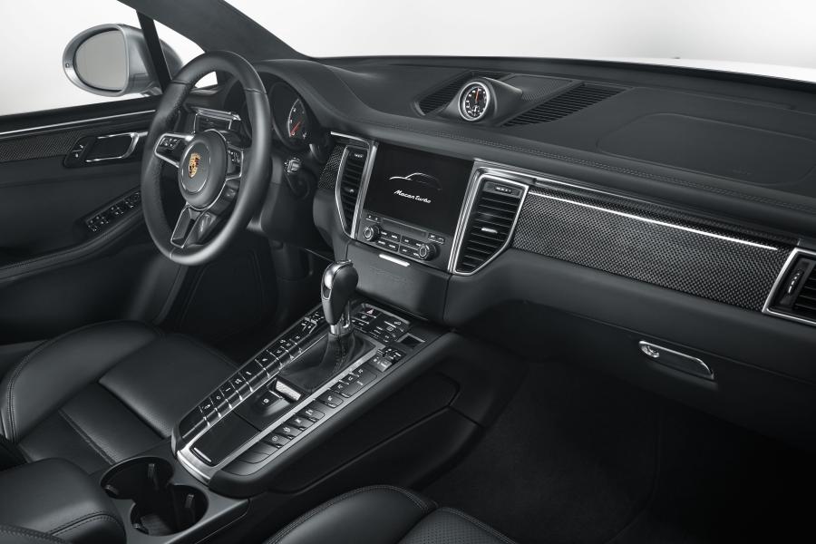 Интерьер Porsche Macan Turbo Performance Package 2016 года  (фото 3 из 25)